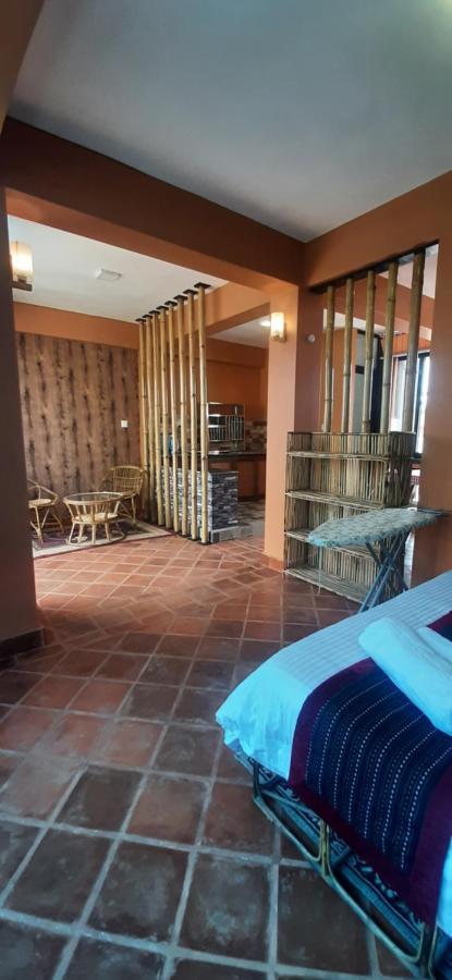 Looniva Guest House Lalitpur Ngoại thất bức ảnh