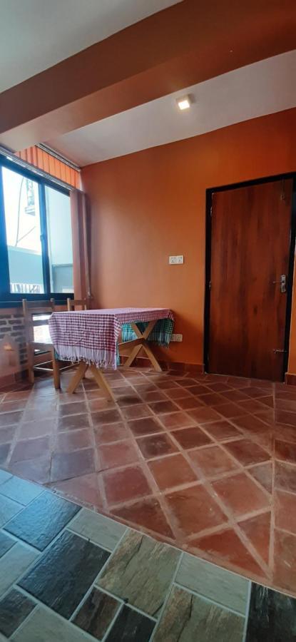 Looniva Guest House Lalitpur Ngoại thất bức ảnh