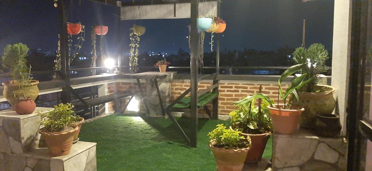 Looniva Guest House Lalitpur Ngoại thất bức ảnh