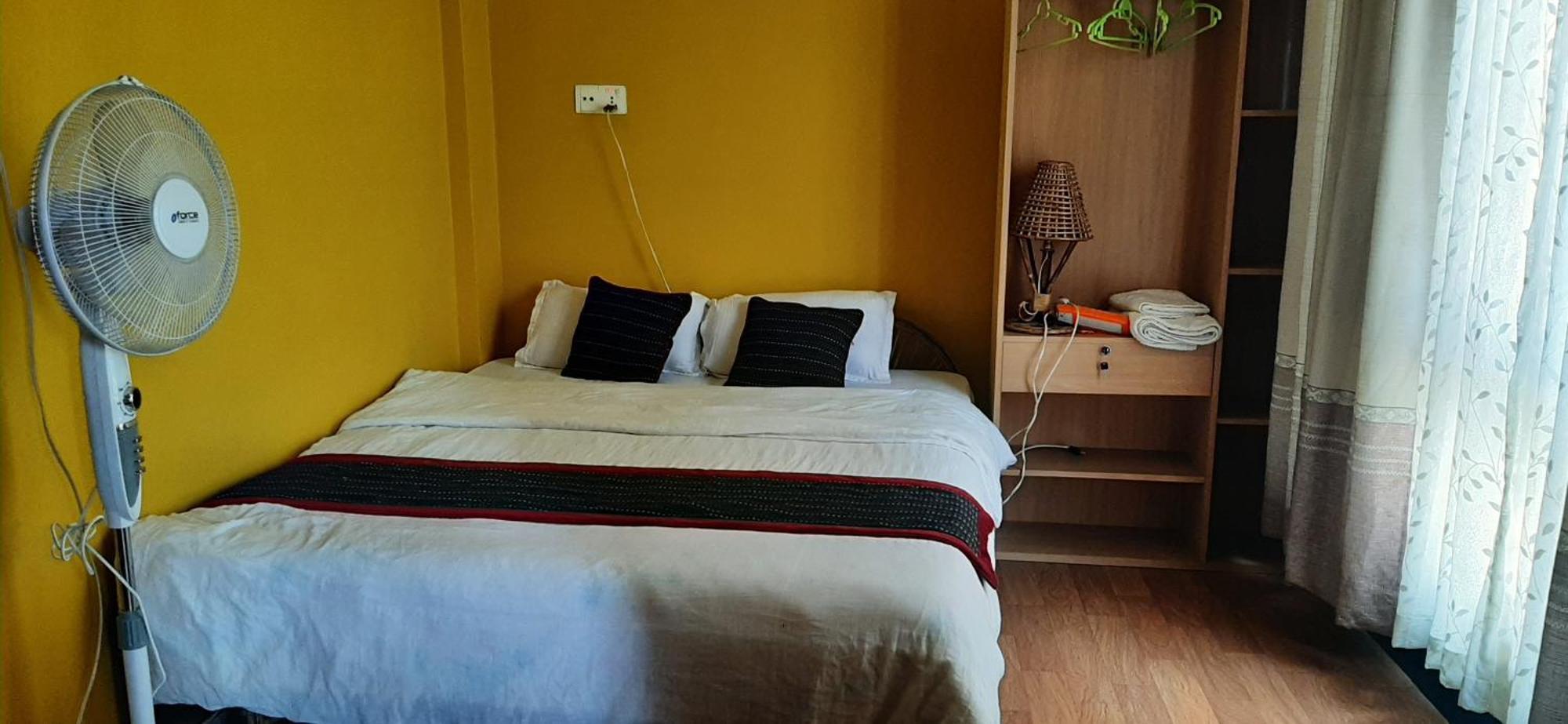 Looniva Guest House Lalitpur Ngoại thất bức ảnh
