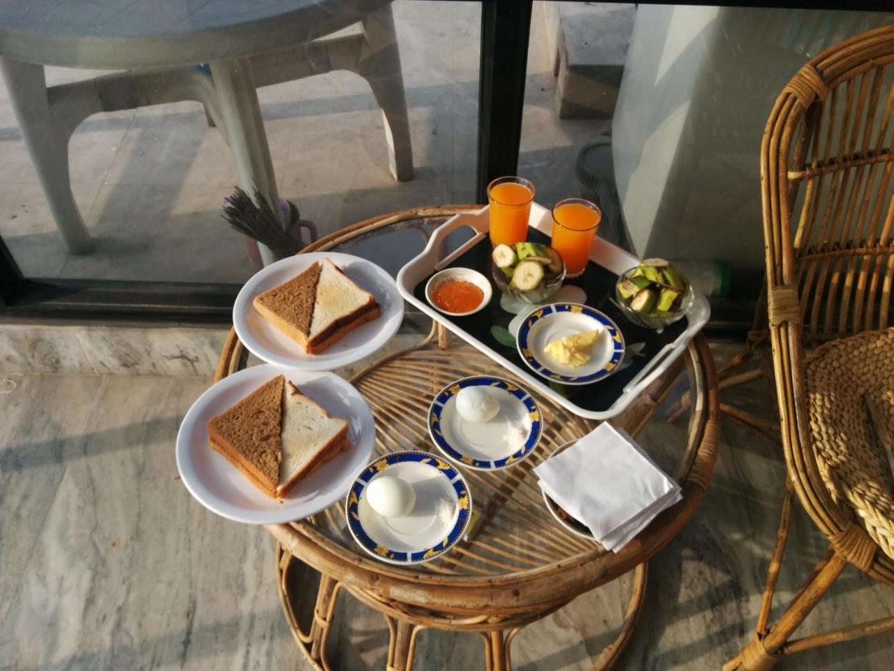 Looniva Guest House Lalitpur Ngoại thất bức ảnh